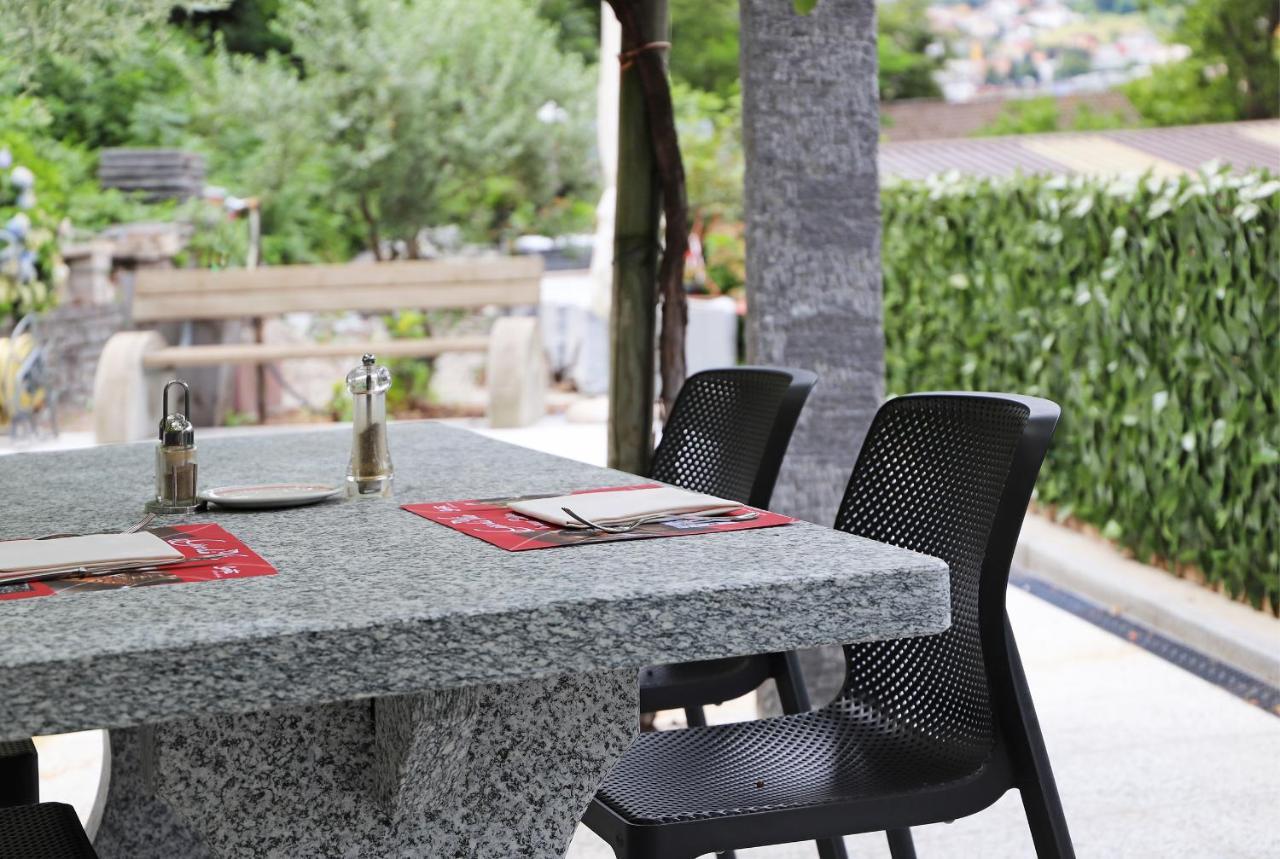Hotel Ristorante Grotto Serta Lamone Exterior photo