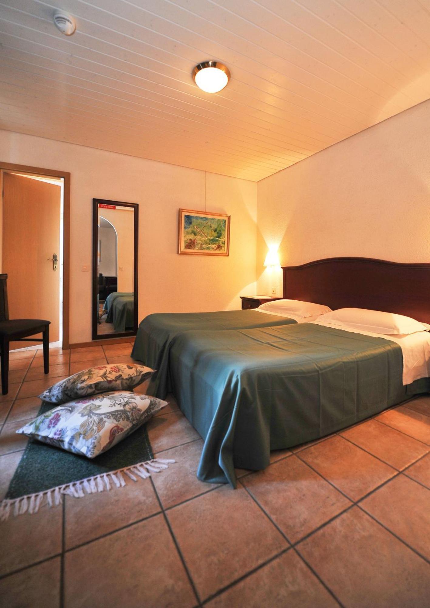 Hotel Ristorante Grotto Serta Lamone Room photo